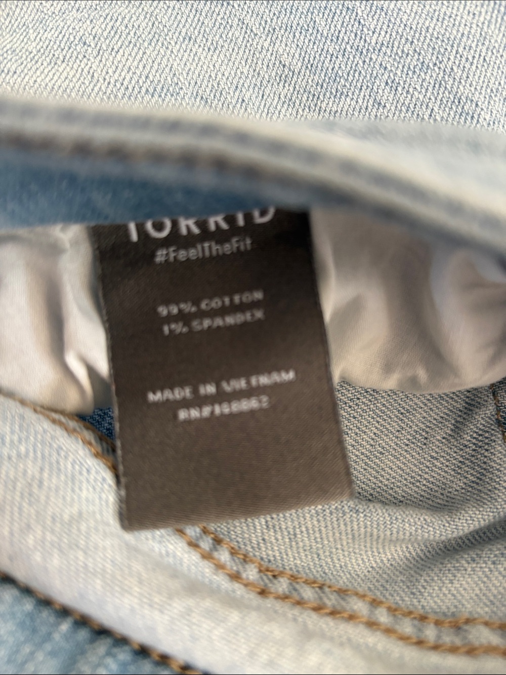 #T944 - Torrid Low-rise Bagging Straight Jeans 14W (short) - Picture 10 of 11